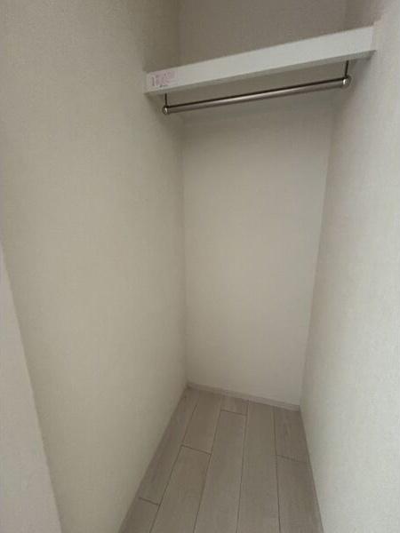ボヌール栄生（301） 収納