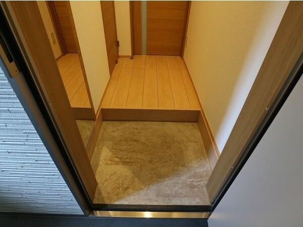 REGALEST VILLA（301） 玄関