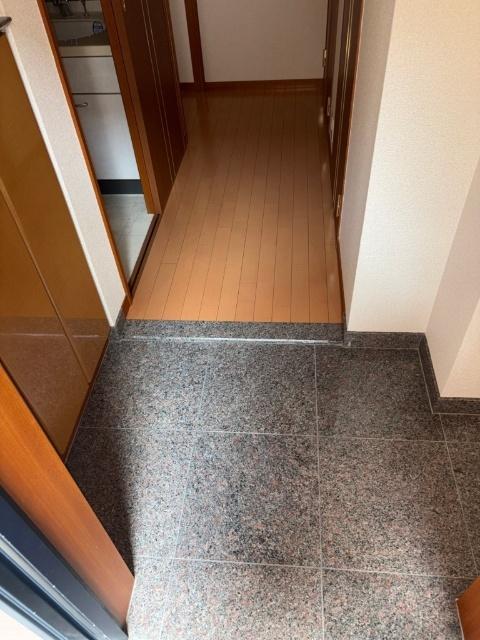 グラン・アベニュー名駅（1305） 玄関