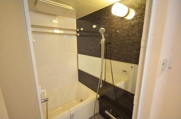 Naviglio Palazzo（703） バス／シャワー