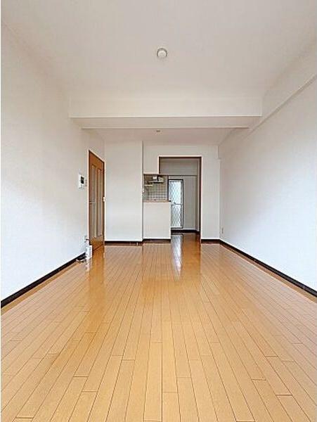ルーチェ庄内緑地（302） リビング