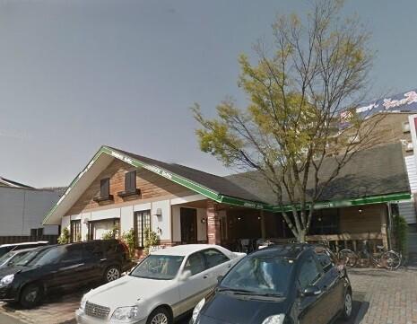 コメダ珈琲店：900m