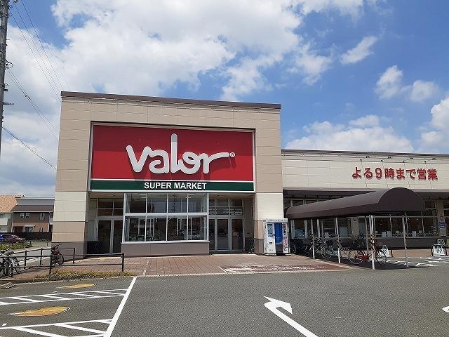 バロー碧南店：2300m