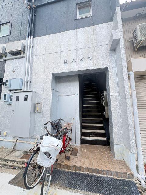 関ハイツ（301） エントランス