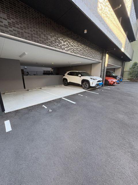 プレサンス太閤通ファシール（1001） 駐車場
