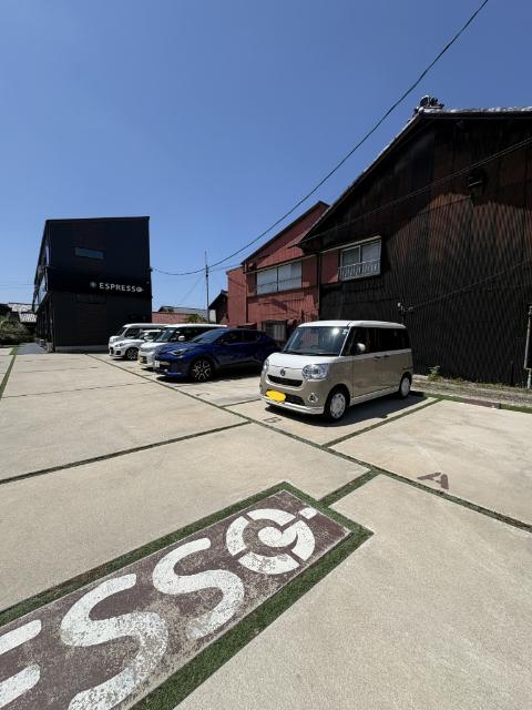 ESPRESSO岩塚（1C） 駐車場
