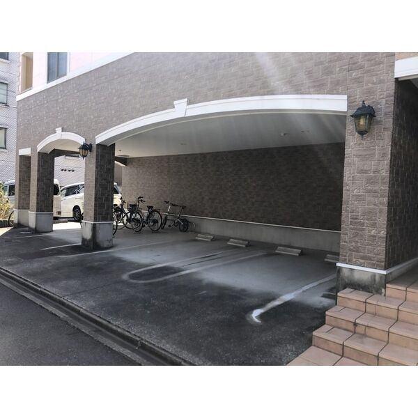 アピア天塚（202） 駐車場