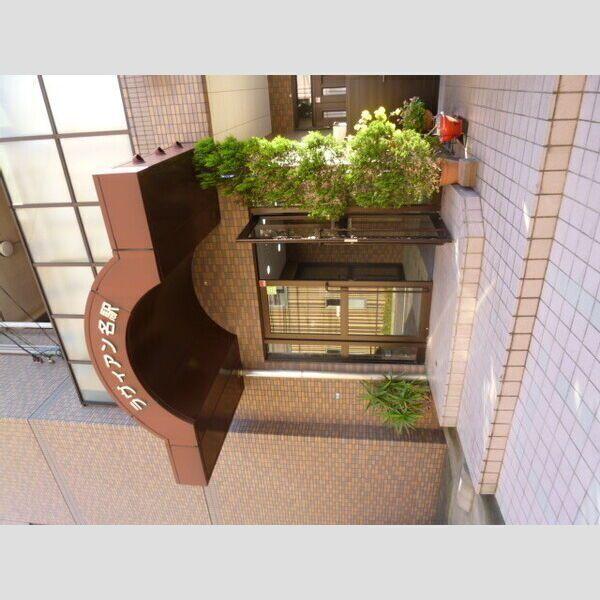 ラヴィアン名駅（405） エントランス