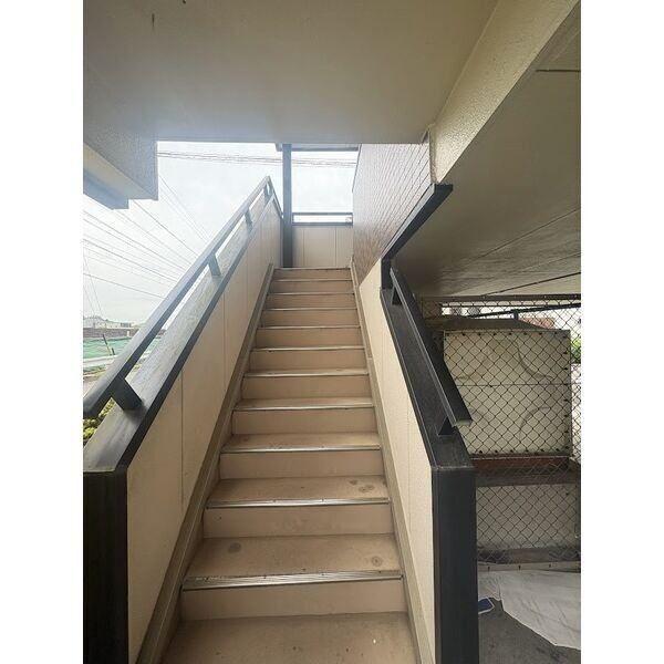 海部郡蟹江町今西アパート ロビー