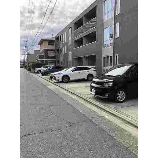 WEST COURT 物件画像