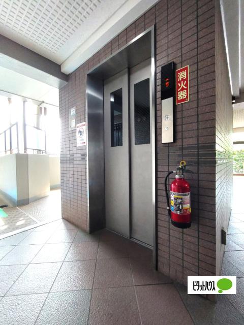 重い荷物も楽々♪毎日の移動が快適になるエレベーター完備