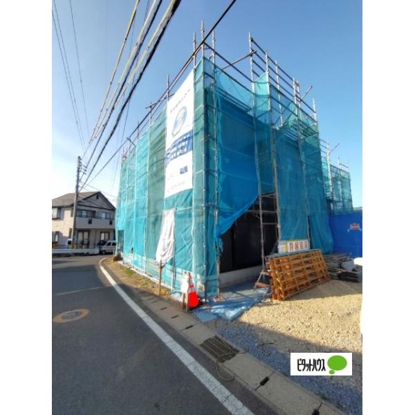 １号棟は角地で開放的