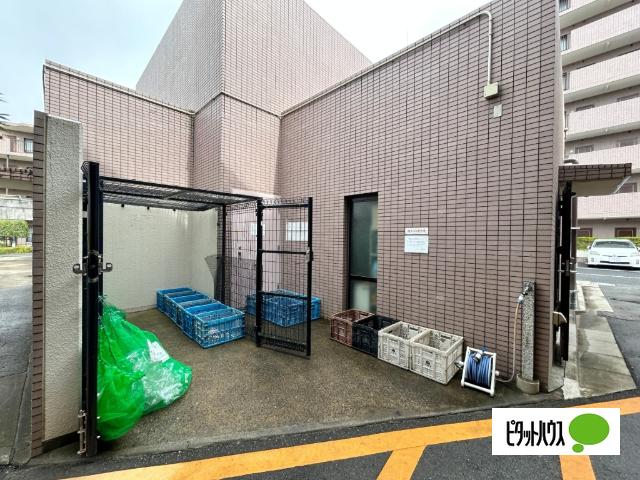 ごみ置き場