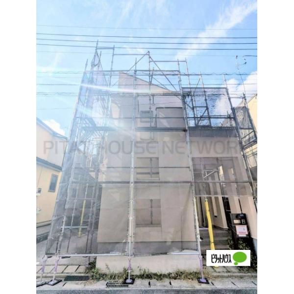 外装リフォーム中