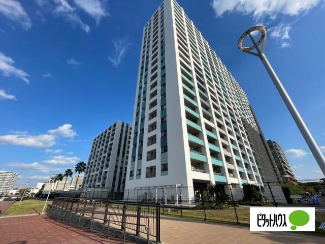 海を臨めるマンションです