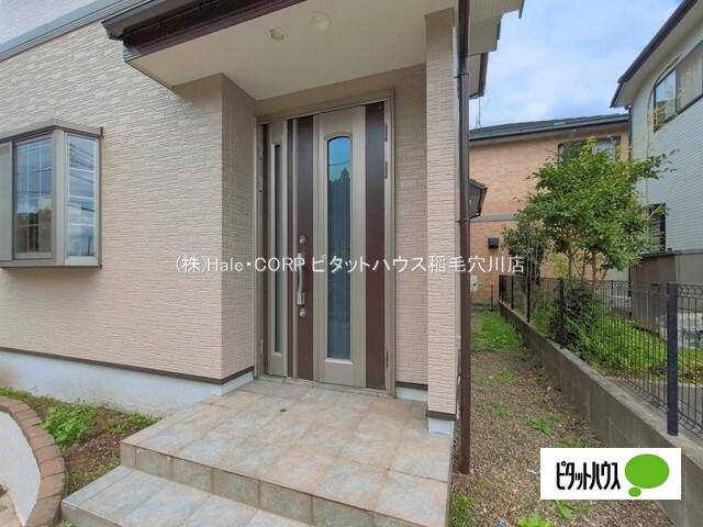 千葉市中央区赤井町　中古戸建 エントランス