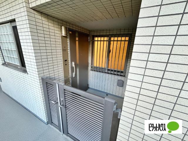 幕張ガーデンフォート 玄関