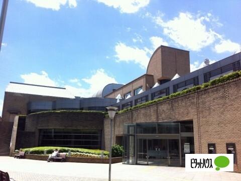 市川市中央図書館