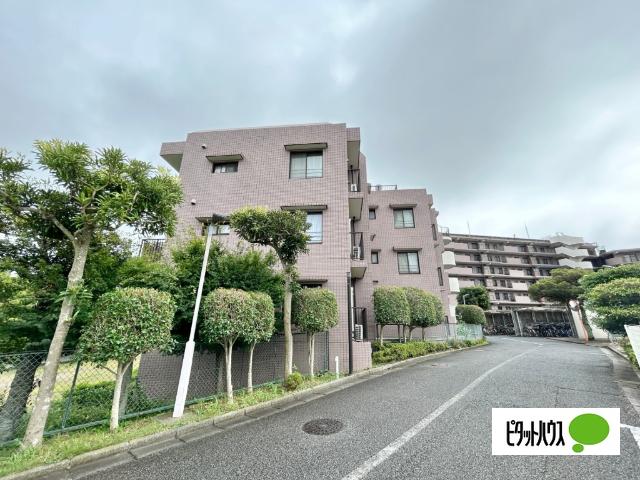 安心感のある重厚な外観デザインで、ゆとり