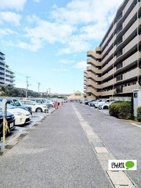 市原八幡パークホームズ 駐車場