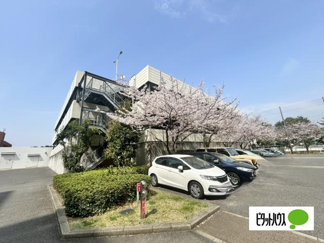 Brillia稲毛海浜公園 駐車場