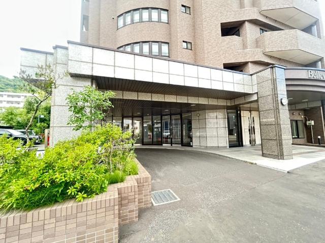 ヴェルビュ伏見アクロポリス エントランス