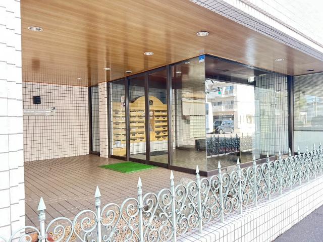 ライオンズマンション中の島通り エントランス