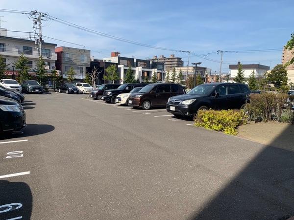 ライオンズ平岸ブライトオアシス 駐車場