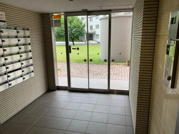 伏見サンタウン三号館 エントランス