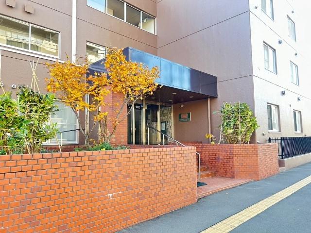 ライオンズマンション豊平公園 エントランス