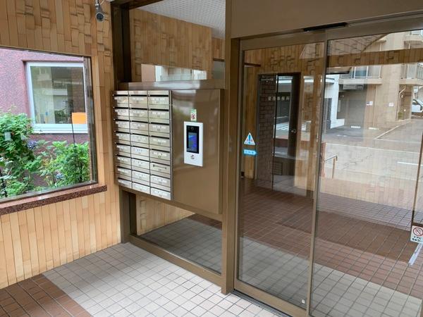 ロジェ真駒内Ⅲ エントランス