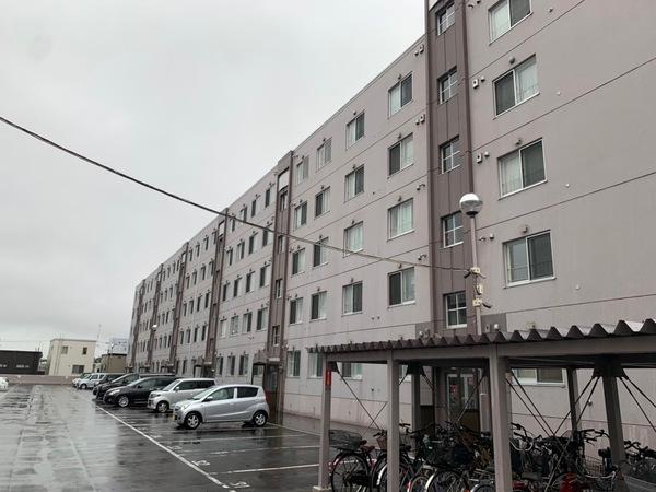 ロピア白石本通 外観