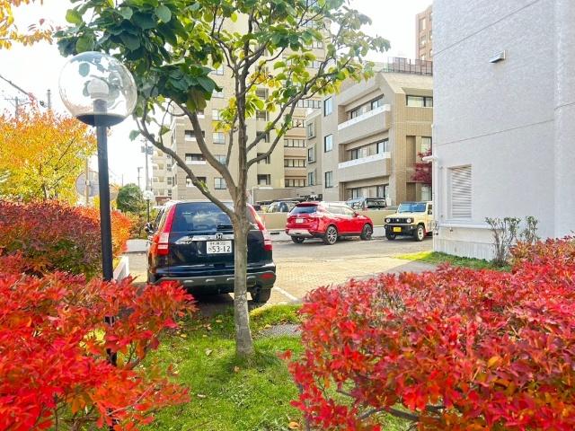 旭ヶ丘ハウス 駐車場