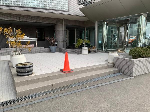グラン・エスセーナ旭ヶ丘 エントランス
