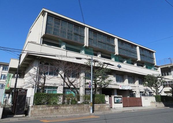 中学校