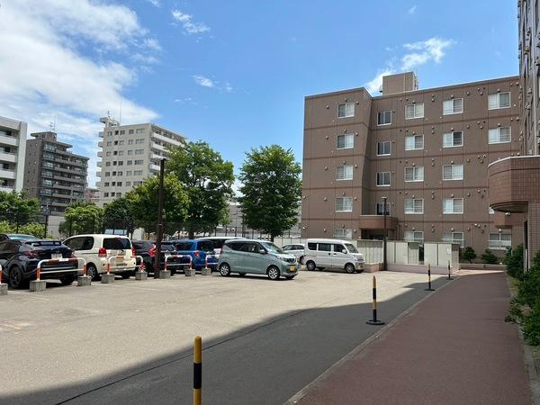 シティオ福住A 駐車場