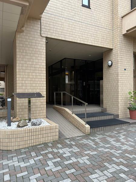チサンマンション西岡弐番館ウエストコート エントランス