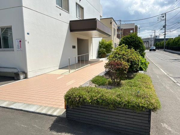 チュリス月寒 エントランス