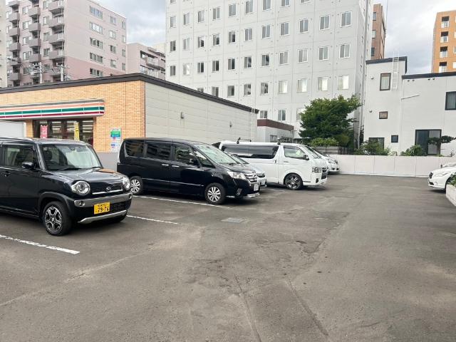カルム植物園 駐車場