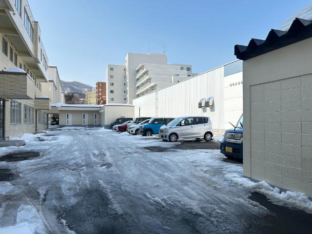 旭ヶ丘パークマンション 駐車場
