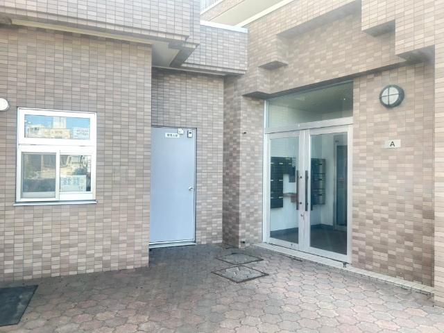 エスセーナ西岡A棟 エントランス