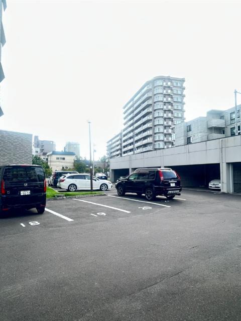 ライオンズヒルズ平岸壱番館 駐車場
