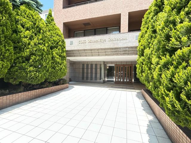 クリオ南6条壱番館 エントランス
