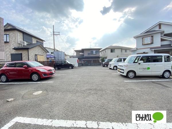 アヴァンセ２１（201） 駐車場