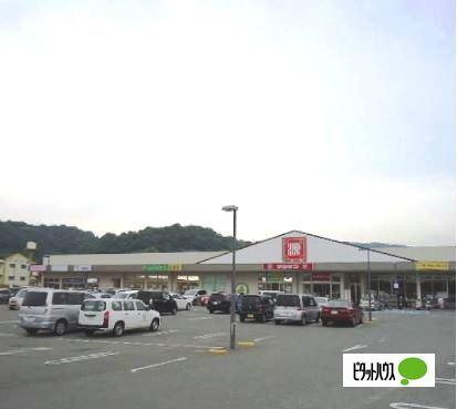 松源西庄店：979m