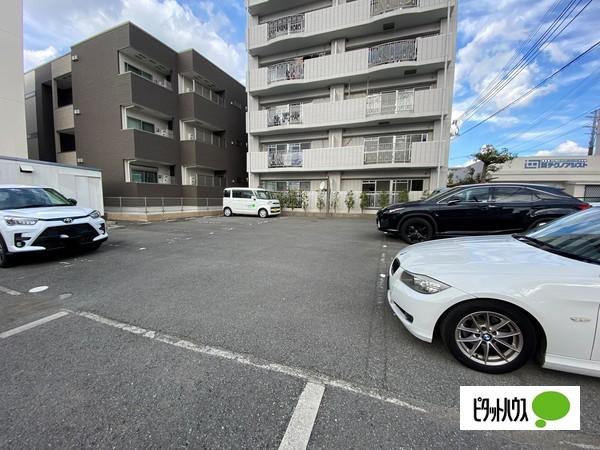 ステイくろだ（501） 駐車場