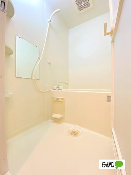 ヴィラソレイユ（202） バス／シャワー