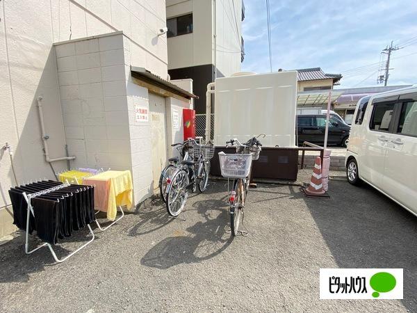 山下ビル（305） 駐車場