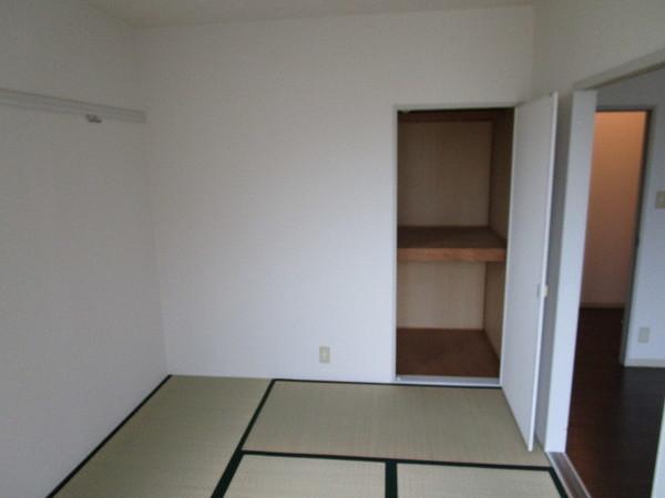 ディアスくすみⅡ 収納