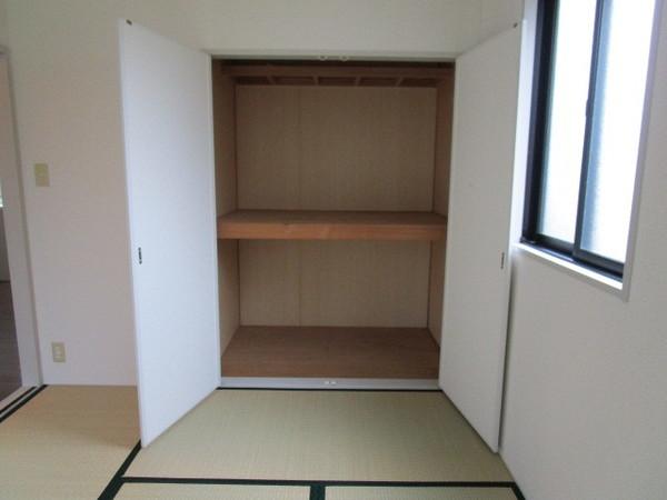 ディアスくすみⅡ 収納